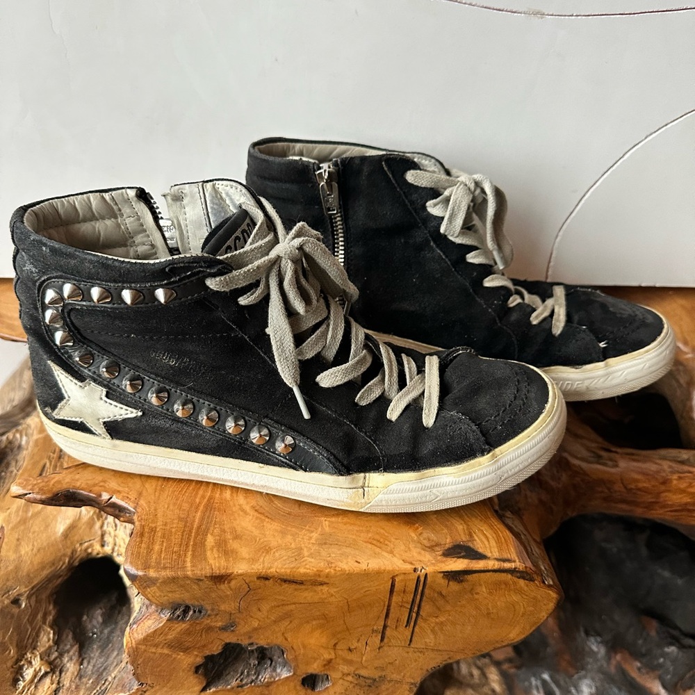 Golden Goose Black and White Sneakers - Picture 3 of 5